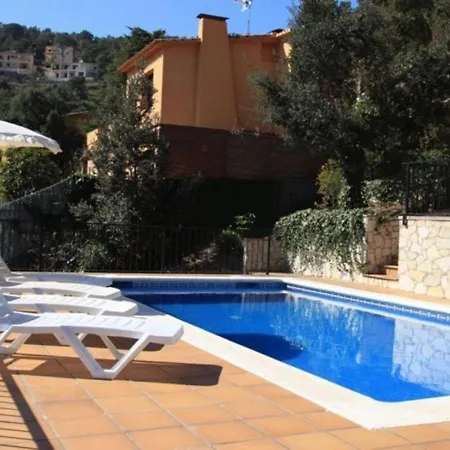 Marie Argonne Costabravasi Villa